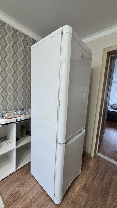 Холодильник INDESIT