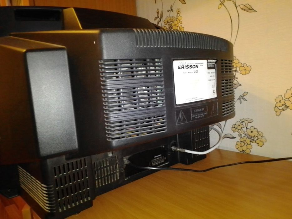 Продам телевизор