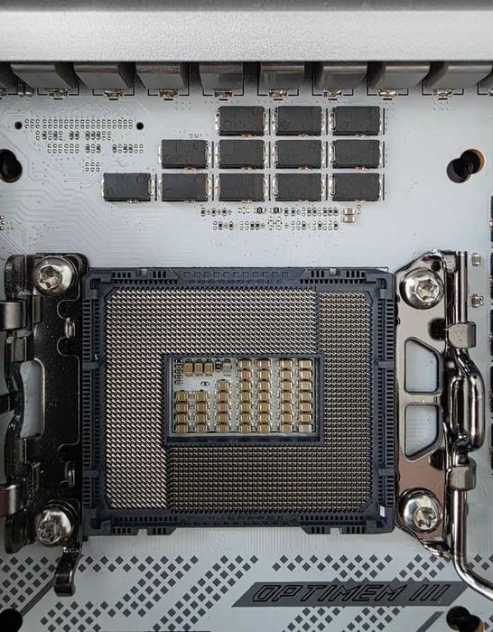 ASUS Z790 APEX дънна платка