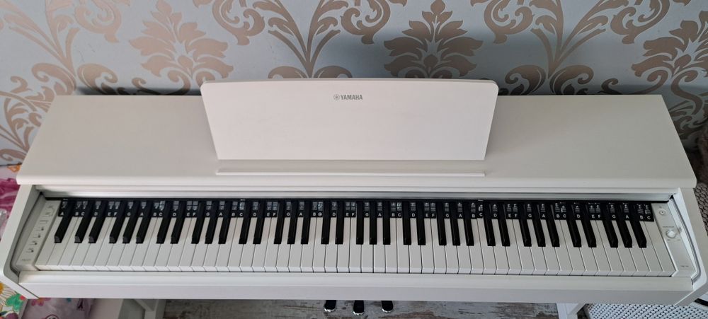 Електронно пиано Yamaha YDP-145 WH
