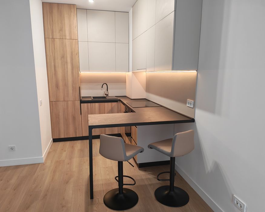 Persoana fizica  2 camere SILK DISTRICT Prima inchiriere cu Loc Parcare