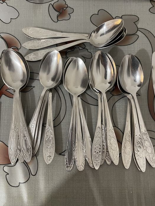 Ложки, половники и шумовки. Половники для поваров, 500 мл и 200 мл.