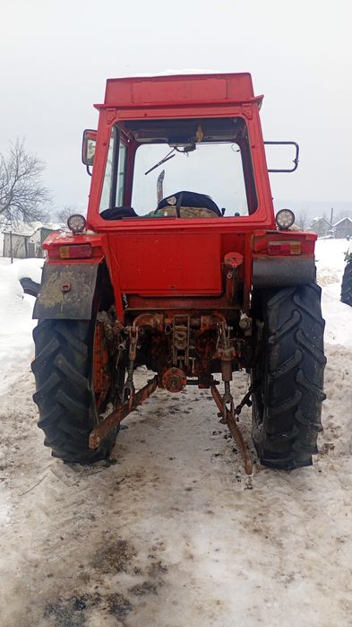 Vând tractor ltz