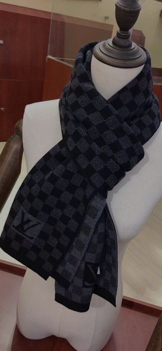 Fular barbati , Louis Vuitton, model 2027