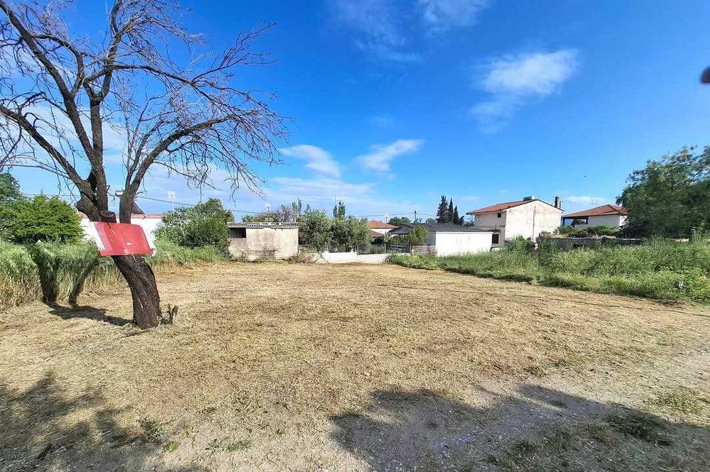 Продава се парцел с площ 350 м2 в Аспровалта, Гърция