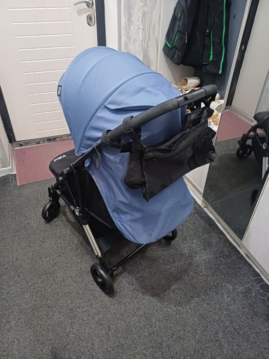 Продаётся фирменный коляска