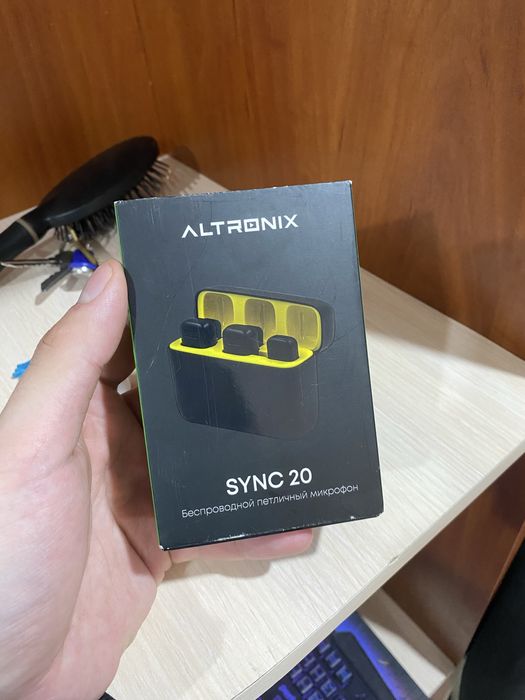 Петлички “Altronix” на iPhone, разъема Lightning
