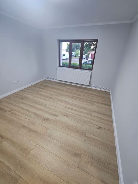 Vand apartament cu 2 camere