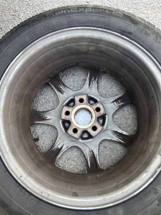 Джанти с гуми 175/65/15