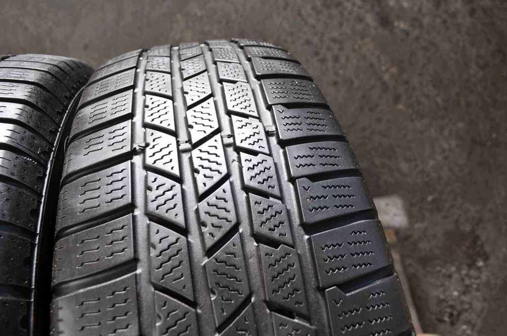 SET 2 Anvelope Iarna 235/65 R18 CONTINENTAL CrossContact 110H