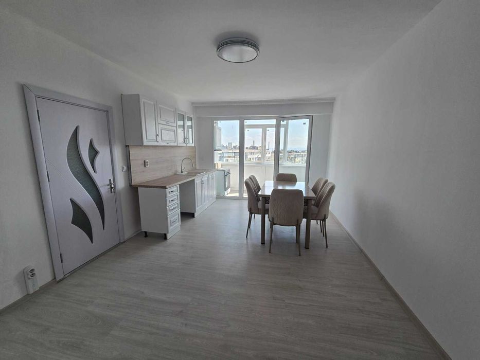 Продава се Тристаен апартамент в Шумен, Военно училище - 65 кв.м за 1569 €/кв.м - Снимка #1