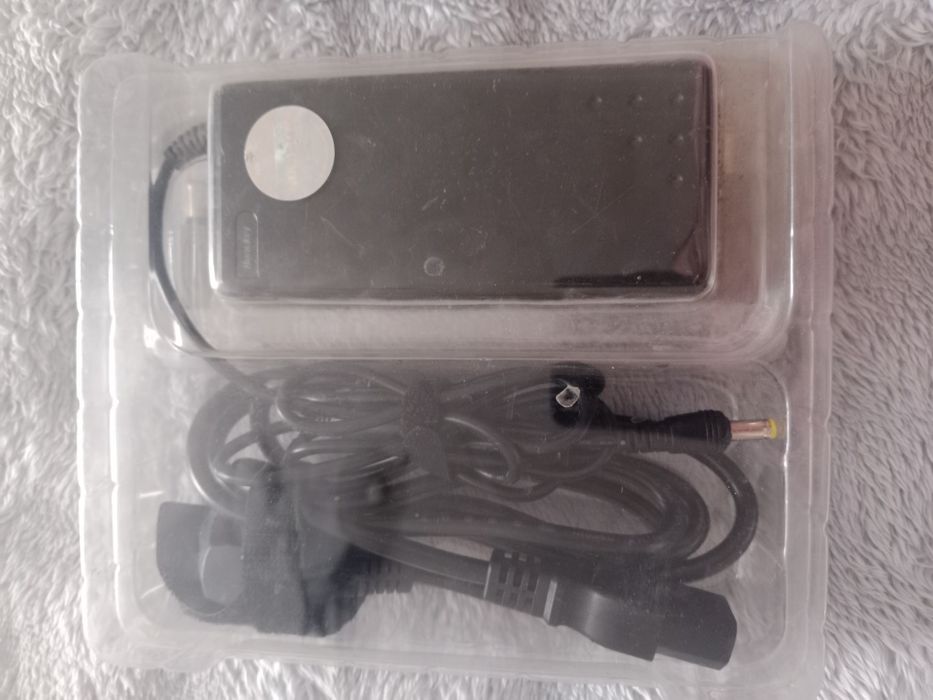 Адаптер питания для ноутбуков