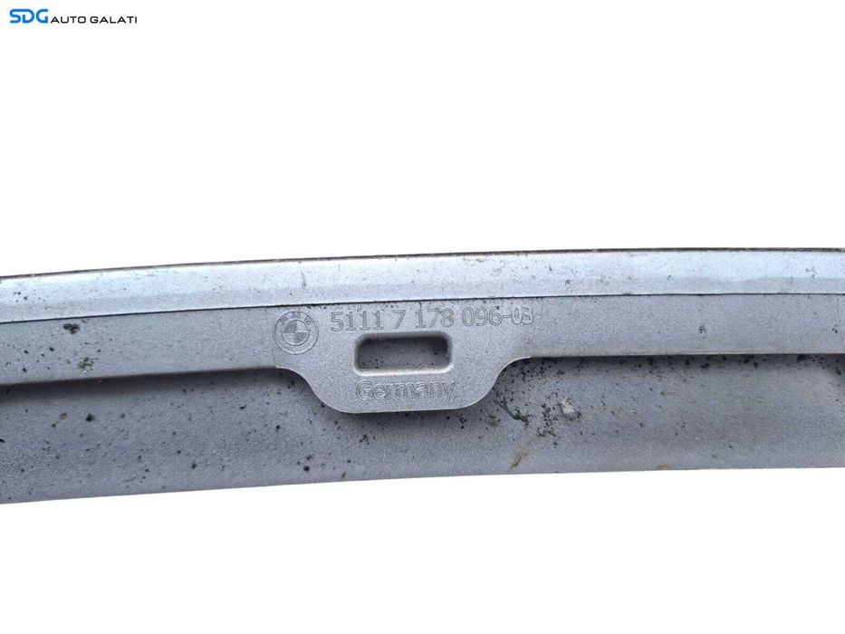 Grila Spoiler Bara Fata Inferioara Centrala BMW Seria 5 E60 E61 LCI FL Facelift 2007 - 2010 Cod 7178096 51117178096 [V0507]