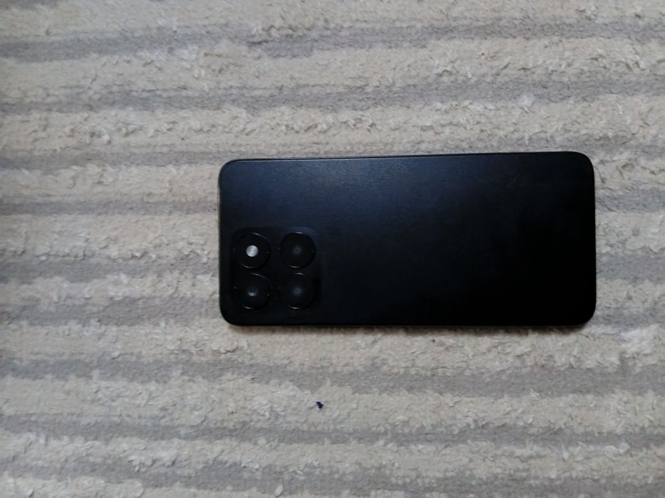 Срочно продам  HONOR X6 A