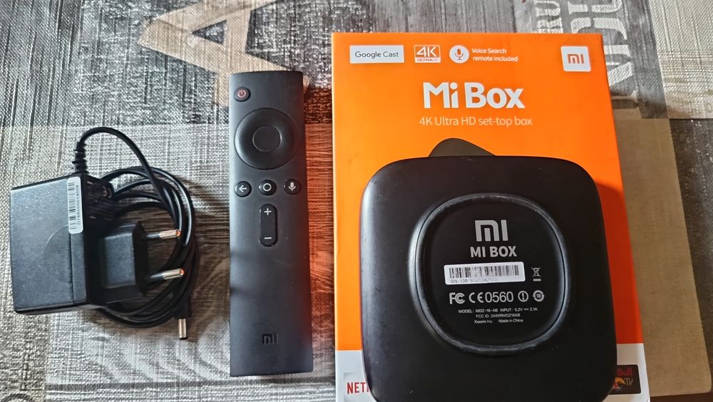 Продавам Xiaomi Mi TV Box 4K Ultra HD
