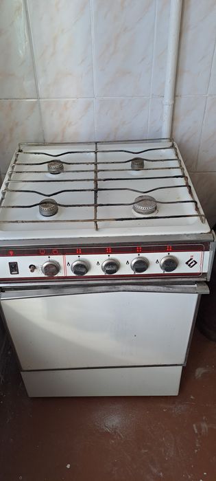 Газовая плита б у