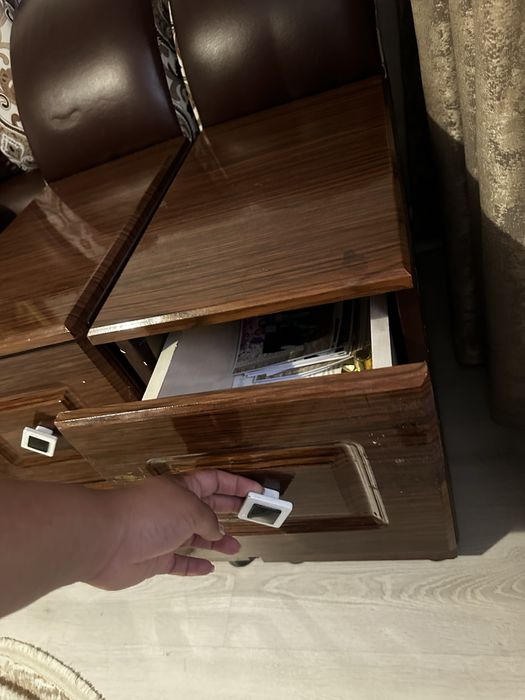 продам диван угловой