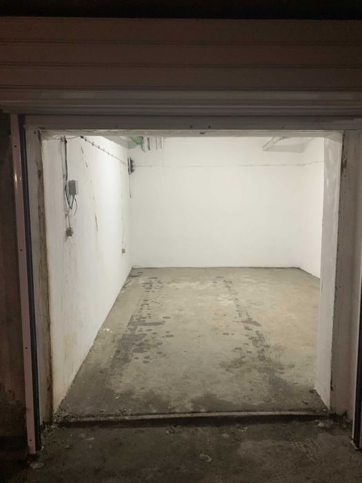 Дава се под наем Гараж / Паркомясто в Русе, Център - 19 кв.м за 70 € - Снимка #3