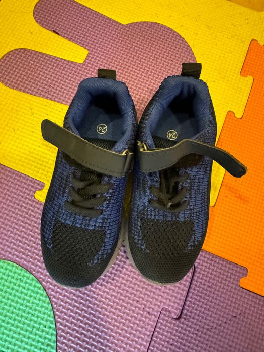 Сандали, маратонки за момче