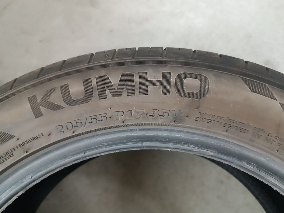 2buc Anvelope Vara 205 55 17 Kumho dot2024