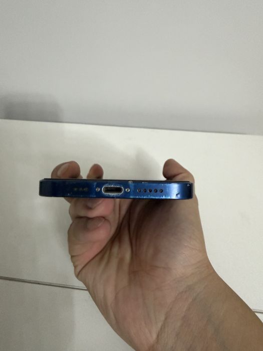 Iphone 12 64гб.