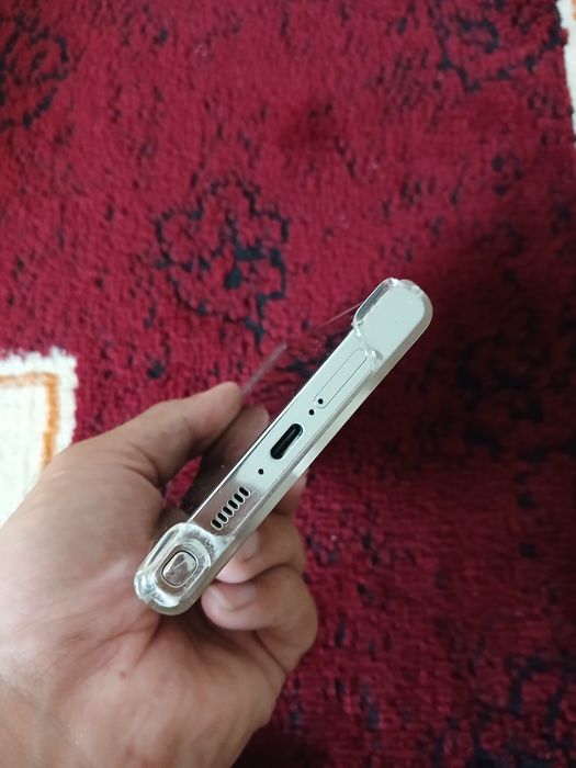 Samsung s 23 ultra sotiladi