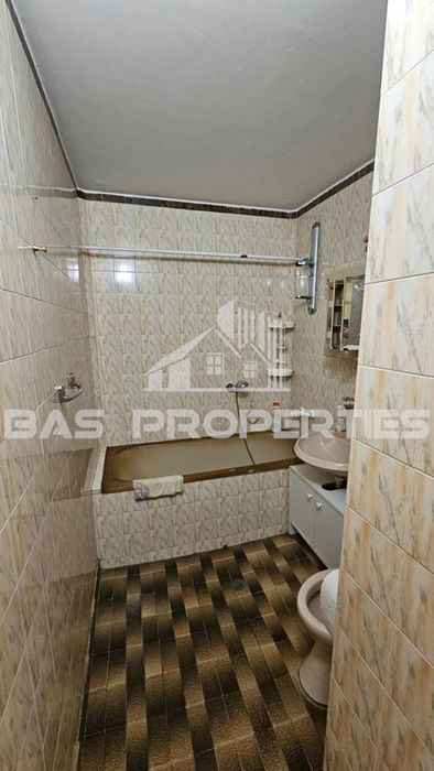 Продава се Едностаен апартамент в София, Свобода - 44 кв.м за 1275 €/кв.м - Снимка #11