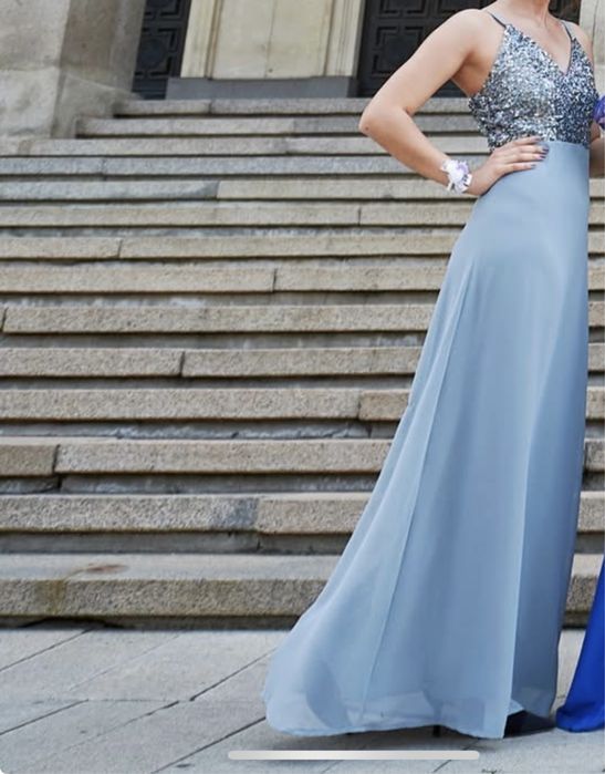 Страхотна рокля за повод С/М размер