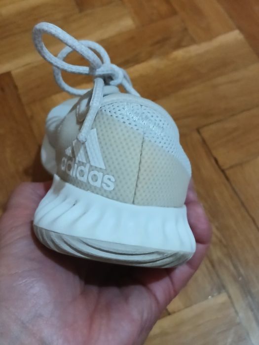 Маратонки ADIDAS
