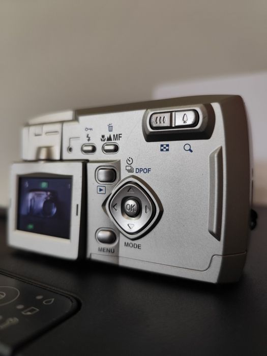 Pentax Optio 33L - ретро дигитален фотоапарат с флип екран