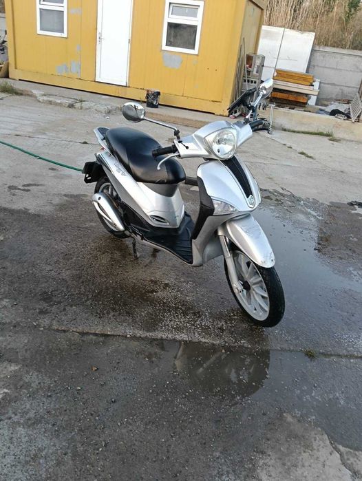 Pachet Flota Completa Livrari – 12 Biciclete Electrice + 6 Scutere