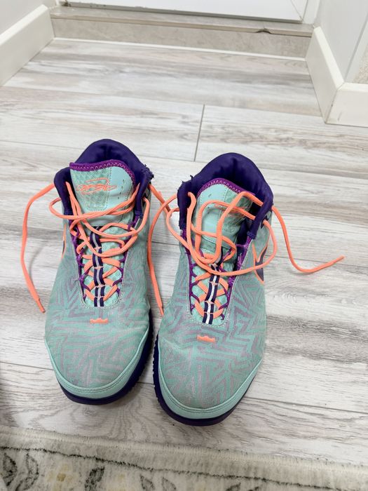 Баскетбольные кроссовки Nike