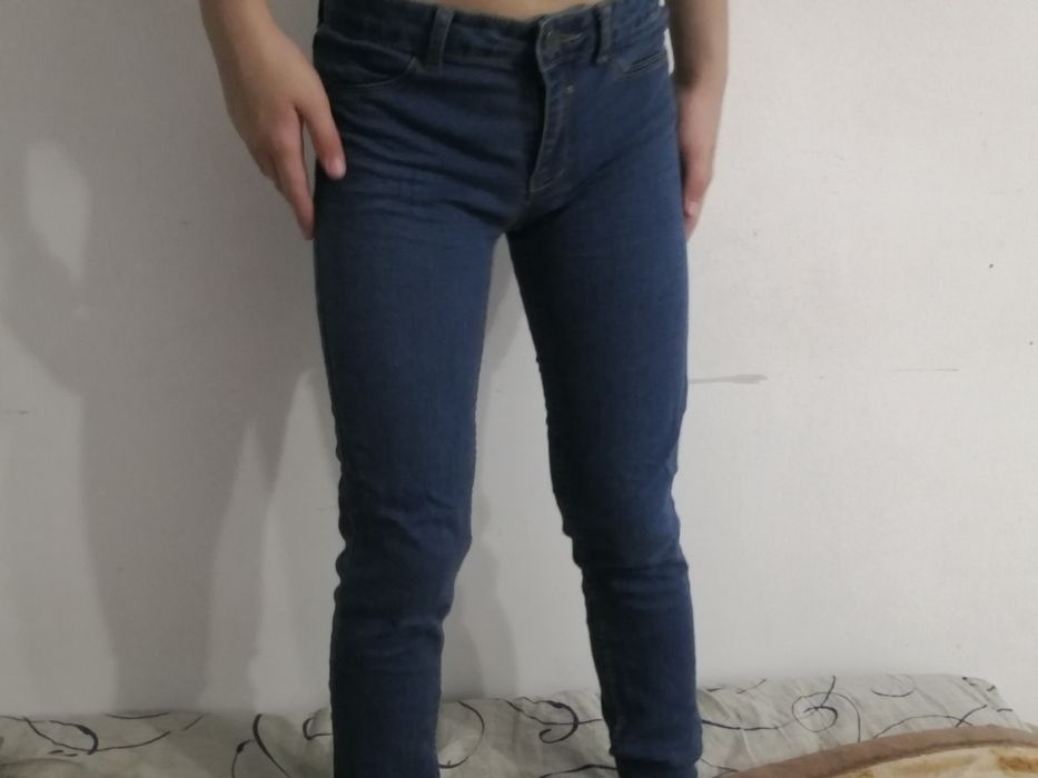 Джинсы разные...
