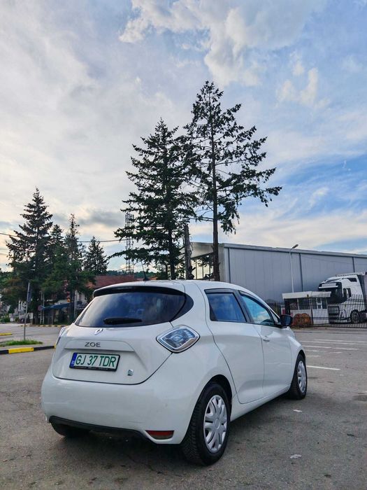 DE VANZARE: Renault Zoe Electric