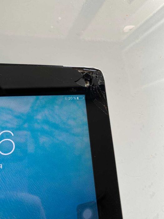 Продаю планшет Ipad 4