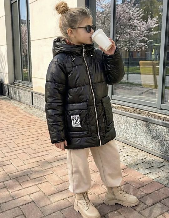 Куртка демисезонная на девочку 146