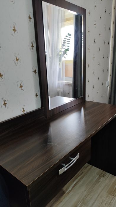 Продам спальный гарнитур