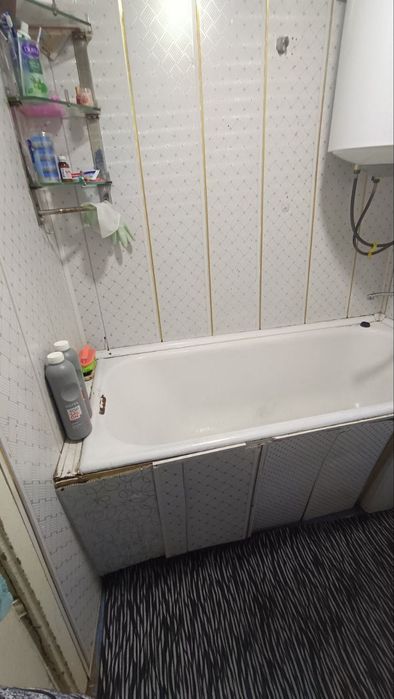 Сдаю свою квартиру одна переделанную в двух..  Срутник 2 1/2.