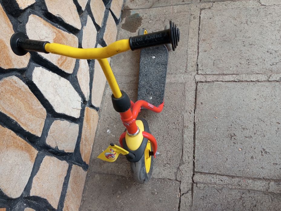 Колело и тротинетка