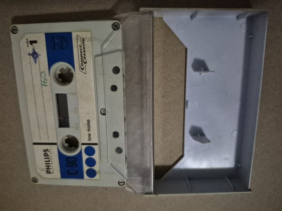 Vand Lot 4 casete audio originale Philips C-90,C-60,C-45 minute  muzica  mixta