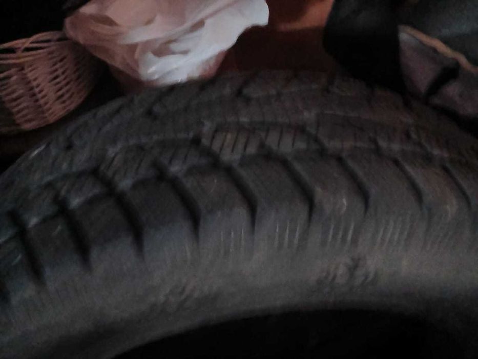 Продам шины зимние