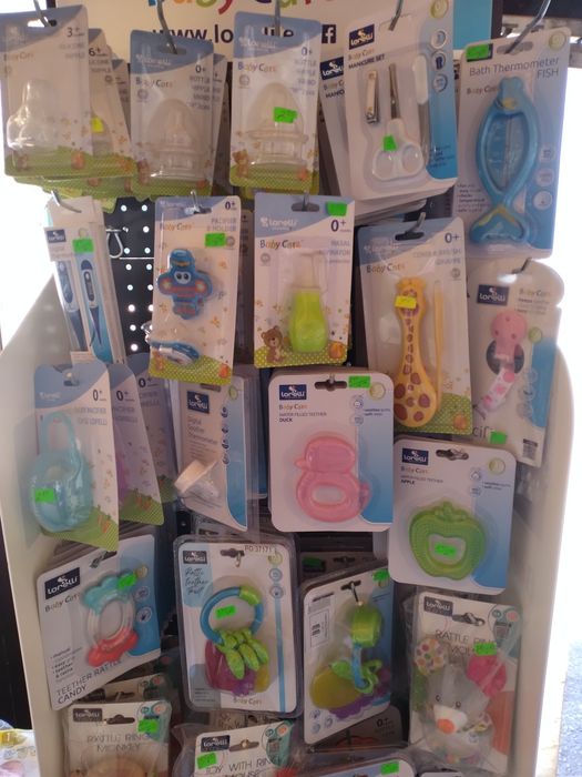 Памперси и гащи за възрастни