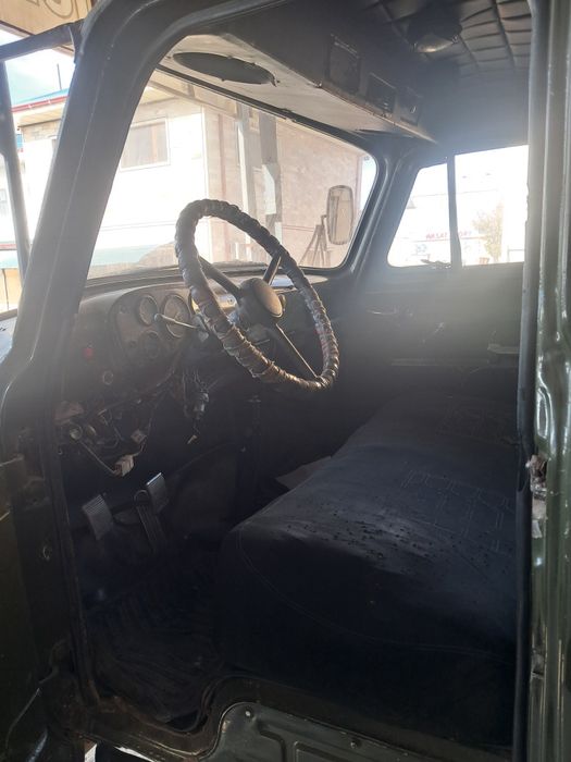 Gaz 5327, yuk mashinasi