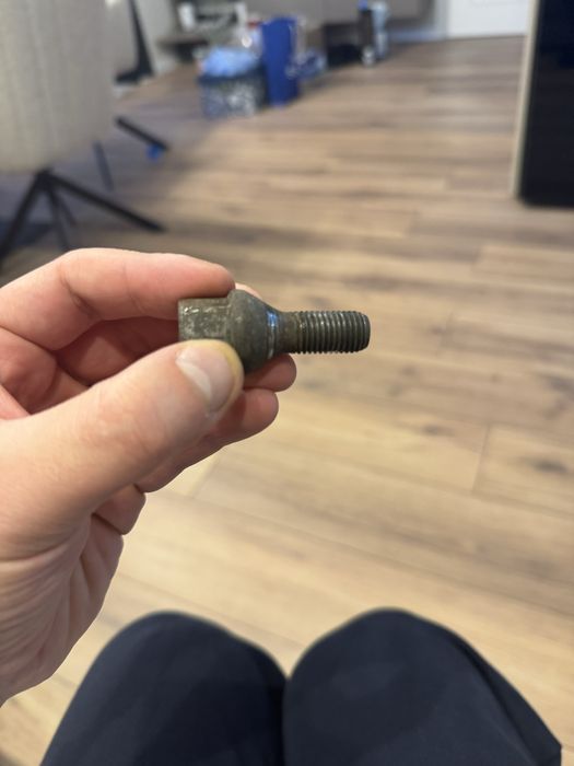 Болтове рено конусовидни