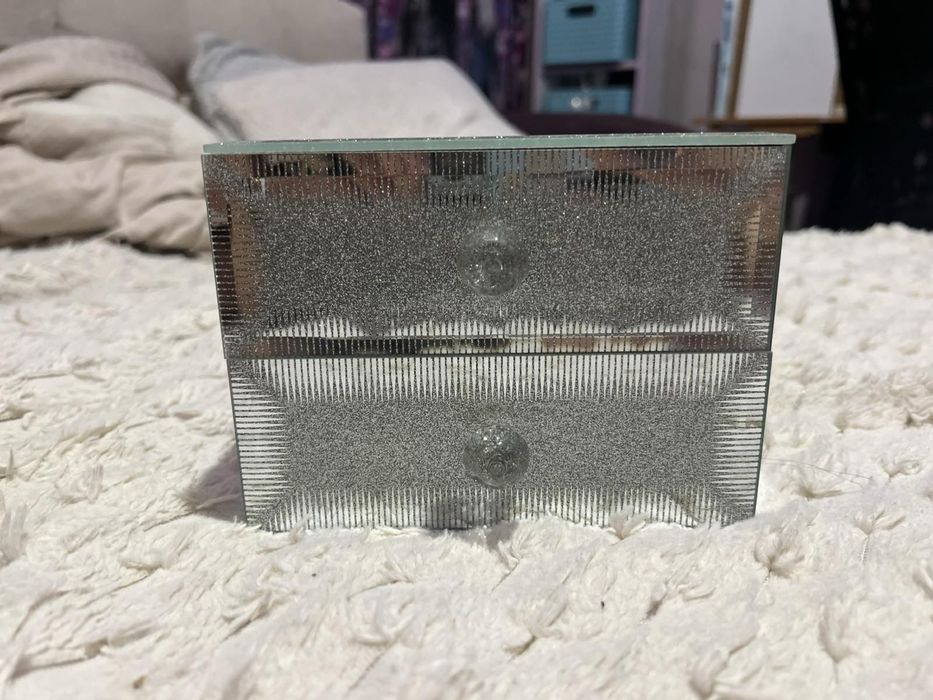 Блестяща кутия за бижута