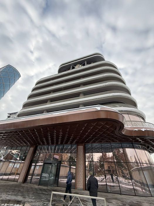 Продаётся помещение под офис или ресторан, бизнес центр Zarafshon City