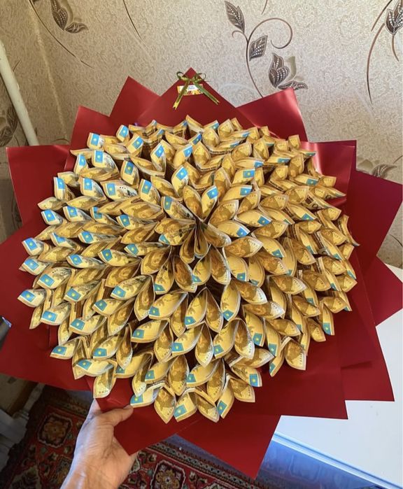 Принимаем заказы на денежные букеты