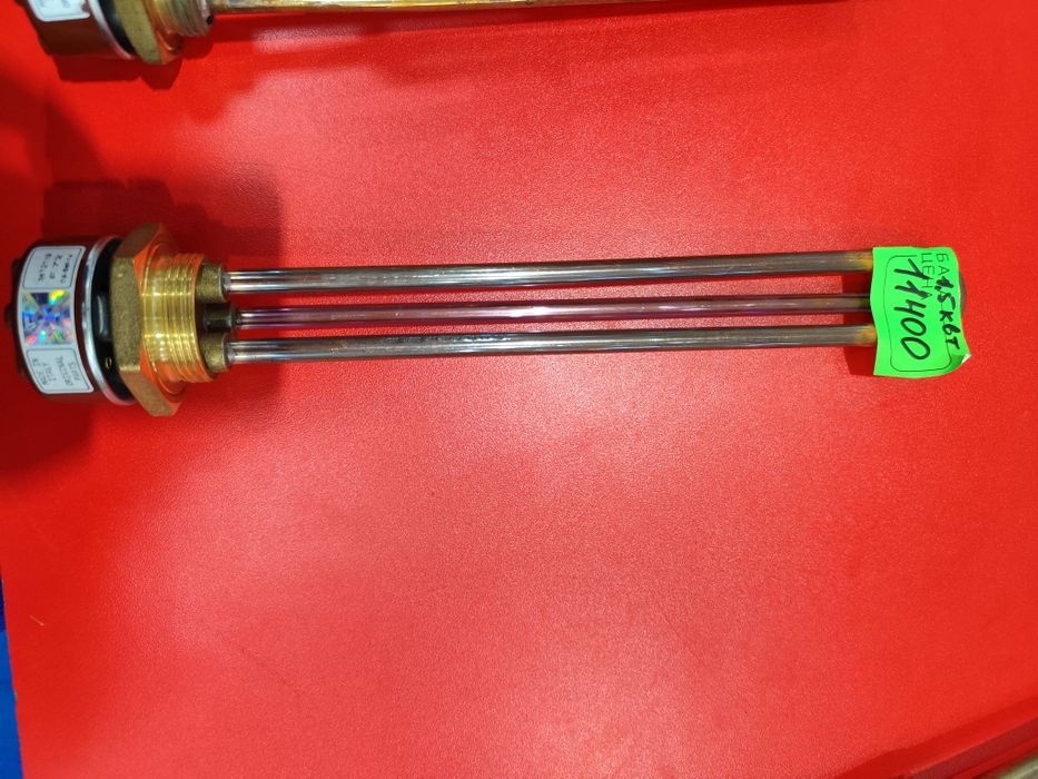 Тены Аристон в оригинале.