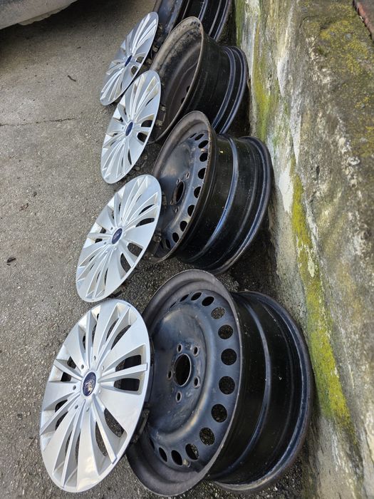 Стоманени джанти форд с тасове