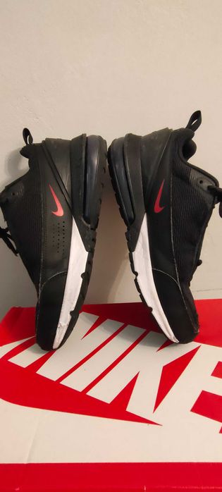 Маратонки Nike Air Max pulse